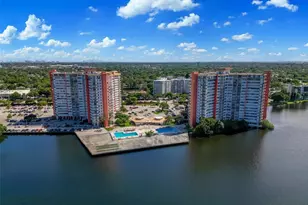 1301 NE Miami Gardens Dr, Miami, FL 33179 - Photo 15