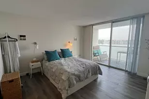 1301 NE Miami Gardens Dr, Miami, FL 33179 - Photo 3