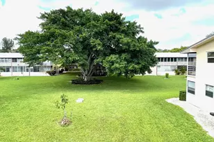 215 Canterbury J, West Palm Beach, FL 33417 - Photo 13