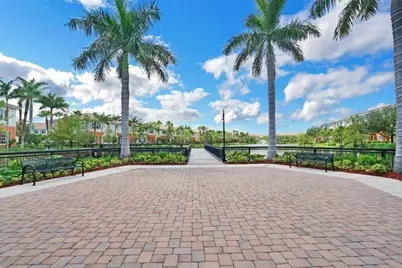 208 SW 7th Court, Pompano Beach, FL 33060 - Photo 29