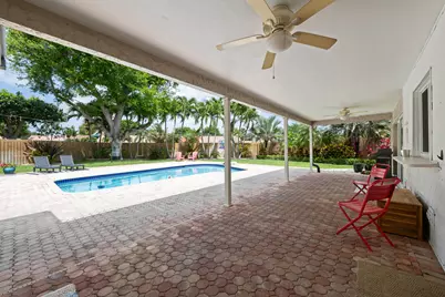 21521 E Hollandaire Dr Drive E, Boca Raton, FL 33433 - Photo 31