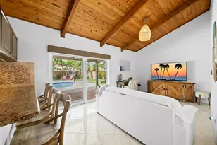 21521 E Hollandaire Dr Dr E, Boca Raton, FL 33433 - Photo 5