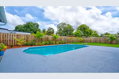 1760 NW 18th Street NW, Fort Lauderdale, FL 33311 - Photo 11