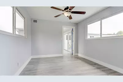 1760 NW 18th Street NW, Fort Lauderdale, FL 33311 - Photo 35