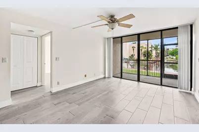 17 Royal Palm Way #103, Boca Raton, FL 33432 - Photo 9