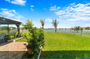 879 Bent Creek Dr, Fort Pierce, FL 34947 - Photo 19