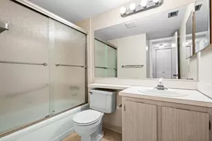 406 Pine Glen Ln, Greenacres, FL 33463 - Photo 11