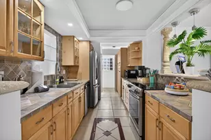 2101 NE 25th St, Wilton Manors, FL 33305 - Photo 17