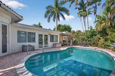 2101 NE 25th Street, Wilton Manors, FL 33305 - Photo 37