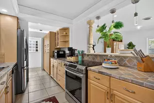 2101 NE 25th St, Wilton Manors, FL 33305 - Photo 17