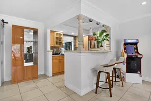 2101 NE 25th St, Wilton Manors, FL 33305 - Photo 15