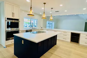 885 Nafa Dr, Boca Raton, FL 33487 - Photo 9
