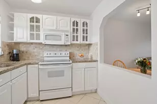 8305 Sunrise Lakes Blvd, Sunrise, FL 33322 - Photo 1