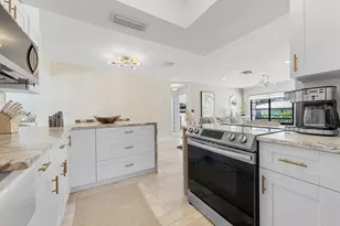 310 Wellesley Dr, Lake Worth, FL 33460 - Photo 11