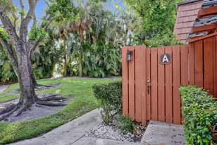 9111 SW 20th St, Davie, FL 33324 - Photo 3