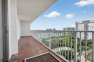 2851 NE 183rd St, Aventura, FL 33160 - Photo 17