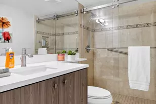 75 Venetian Dr, Delray Beach, FL 33483 - Photo 25