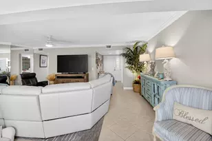 75 Venetian Dr, Delray Beach, FL 33483 - Photo 13