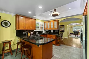 614 SE 5th Ct, Fort Lauderdale, FL 33301 - Photo 11