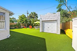 429 48th St, West Palm Beach, FL 33407 - Photo 21