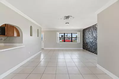 7670 NW 11th Court, Pembroke Pines, FL 33024 - Photo 5