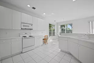 484 Otter Ln N, Jupiter, FL 33458 - Photo 7