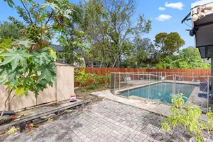 1408 SW 75th Ave, North Lauderdale, FL 33068 - Photo 27