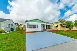 4810 NW 49th Dr, Tamarac, FL 33319 - Photo 17