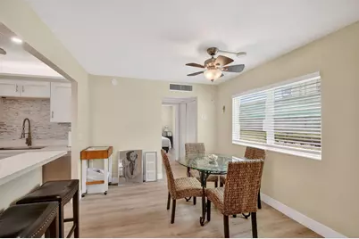 582 Monaco Way #M, Delray Beach, FL 33446 - Photo 11