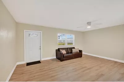 582 Monaco Way #M, Delray Beach, FL 33446 - Photo 5