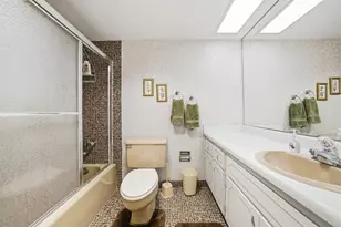 3100 N Palm Aire Dr, Pompano Beach, FL 33069 - Photo 19