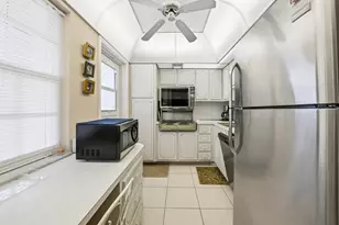 3100 N Palm Aire Dr, Pompano Beach, FL 33069 - Photo 3