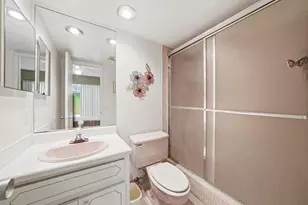 3100 N Palm Aire Dr, Pompano Beach, FL 33069 - Photo 21