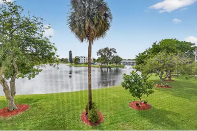 2010 N Farnham N, Deerfield Beach, FL 33442 - Photo 23