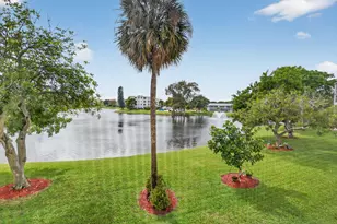 2010 N Farnham N, Deerfield Beach, FL 33442 - Photo 23