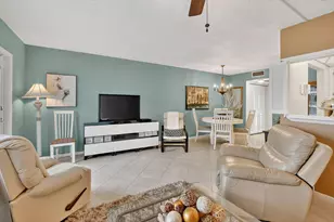 2010 N Farnham N, Deerfield Beach, FL 33442 - Photo 9