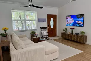 321 Princeton Dr, Lake Worth Beach, FL 33460 - Photo 5