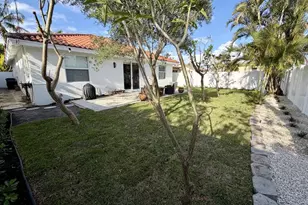 321 Princeton Dr, Lake Worth Beach, FL 33460 - Photo 25