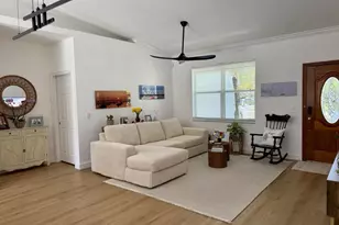 321 Princeton Dr, Lake Worth Beach, FL 33460 - Photo 7