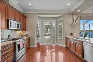 923 Augusta Pointe Dr, Palm Beach Gardens, FL 33418 - Photo 3