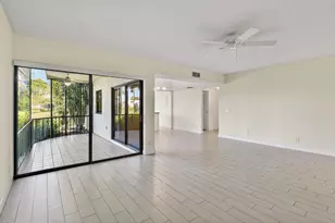 17081 Waterbend Dr, Jupiter, FL 33477 - Photo 9