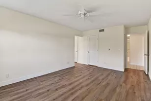 17081 Waterbend Dr, Jupiter, FL 33477 - Photo 19