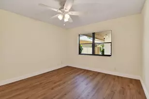 17081 Waterbend Dr, Jupiter, FL 33477 - Photo 23