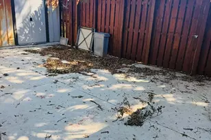 1005 Manor Dr, Palm Springs, FL 33461 - Photo 17