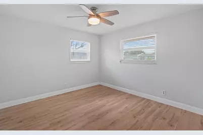 9 Robalo Court, North Palm Beach, FL 33408 - Photo 11