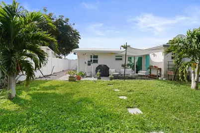 9 Robalo Court, North Palm Beach, FL 33408 - Photo 1