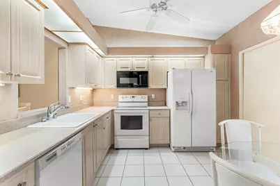 8298 Springlake Drive, Boca Raton, FL 33496 - Photo 7