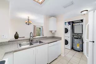 2901 Riverside Dr, Coral Springs, FL 33065 - Photo 9