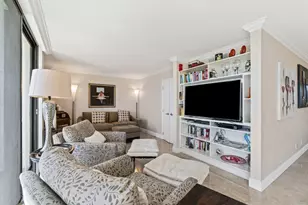 2400 Presidential Way, West Palm Beach, FL 33401 - Photo 7