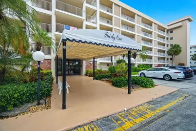 2901 S Palm Aire Drive, Pompano Beach, FL 33069 - Photo 35